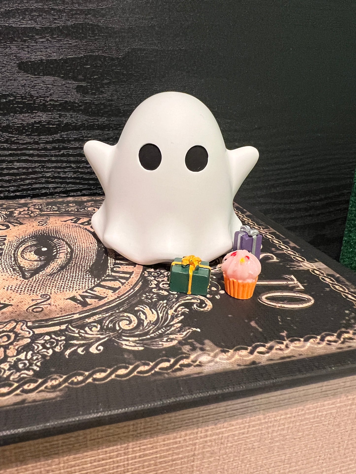 Adopt-A-Ghost Birthday Accessory Pack - Accessory Amulet Collection