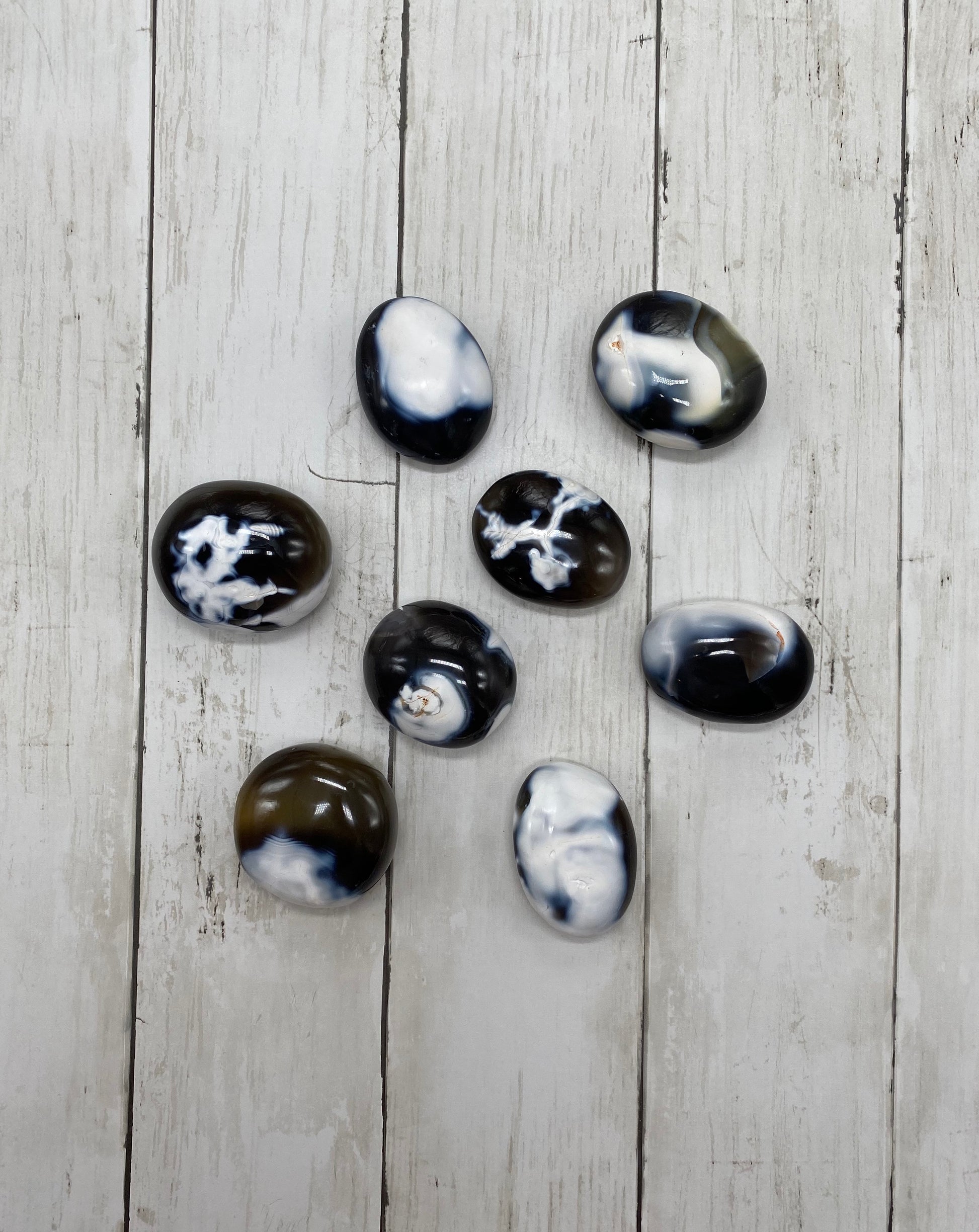 Orca Agate Palm Stone image 0