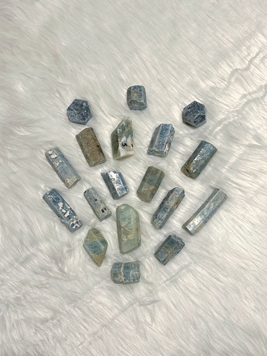 Raw Aquamarine || Rods and Coins image 0