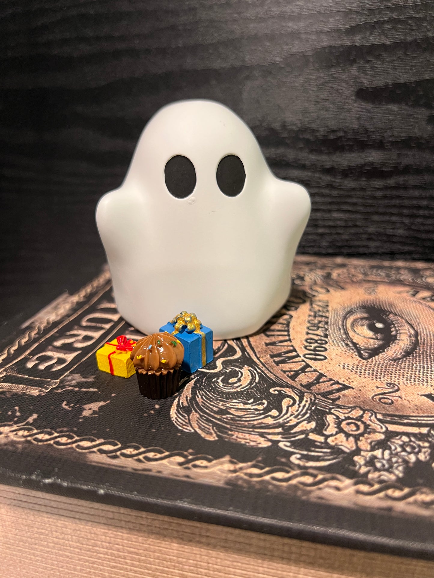 Adopt-A-Ghost Birthday Accessory Pack - Accessory Amulet Collection